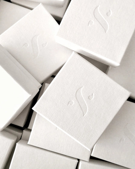 luxe verpakking gedenksieraden, persoonlijk ingepakt