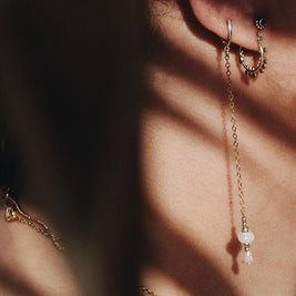 hippe handgemaakte gedenkoorbel met as of haar verwerkt