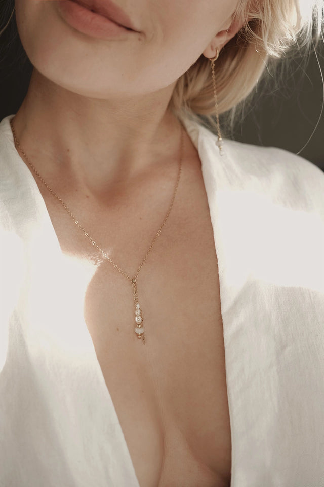 minimalistisch gedenksieraad en. heel discreet