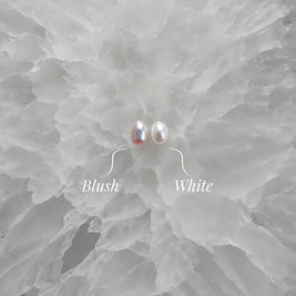 twee parelvoorbeelden die verwerkt kunnen worden in een gedenksieraad