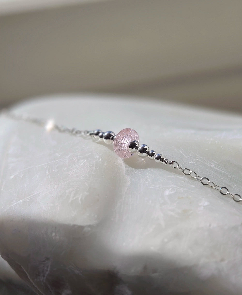 handgemaakte gedenkarmband met as in Italiaans glas zilver